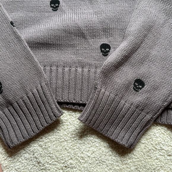 Sincerely Jules: Skull Pattern Taupe Knit Sweater - Picture 6 of 6